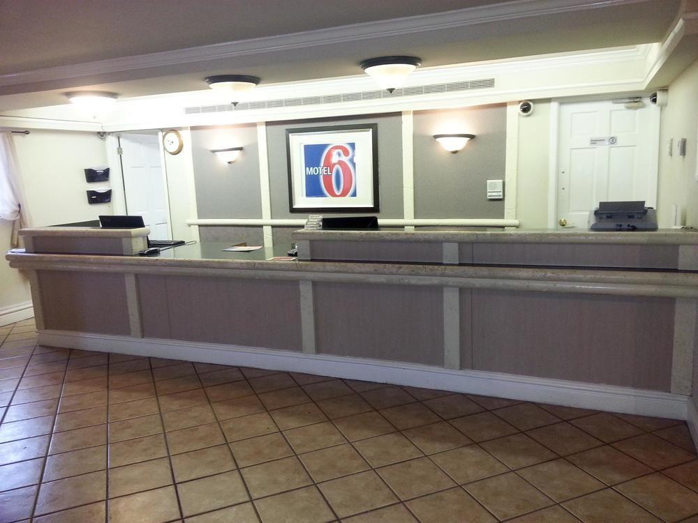 Motel 6-Monroe, La Ngoại thất bức ảnh